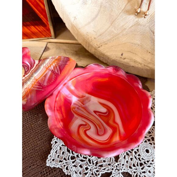 Vintage Imperial Glass Red Satin Slag Dish w/Lid and Tag Candy Dish - Picture 6 of 6